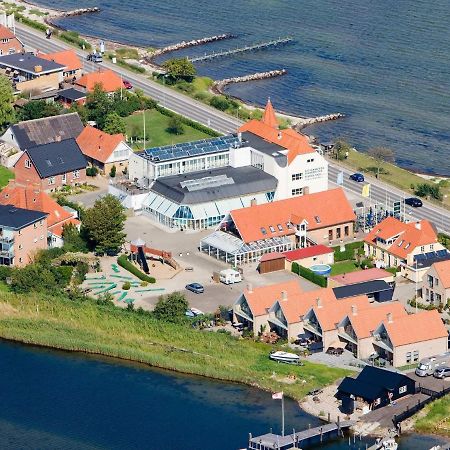 6 Person Holiday Home On A Holiday Park In Hejls Exterior photo