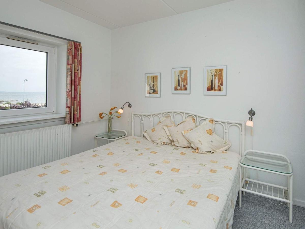 6 Person Holiday Home On A Holiday Park In Hejls Exterior photo
